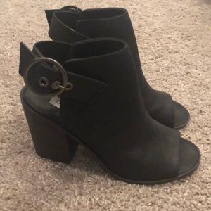 Steve Madden heels